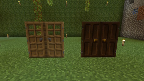 黒樫と樫のドア（比較）